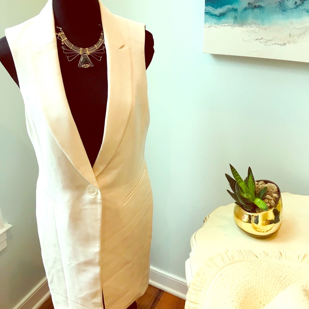 NWT Sleeveless Long Blazer